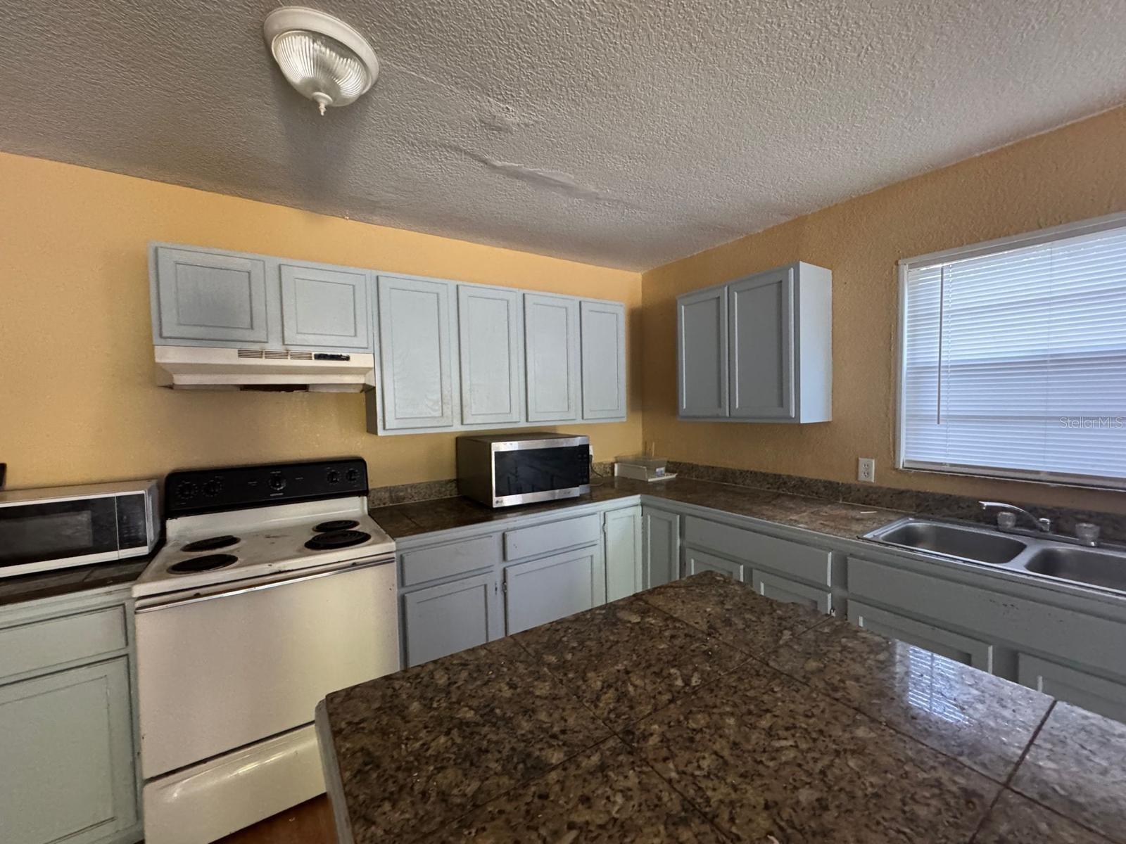 CLARKSVILLE - Residential Lease