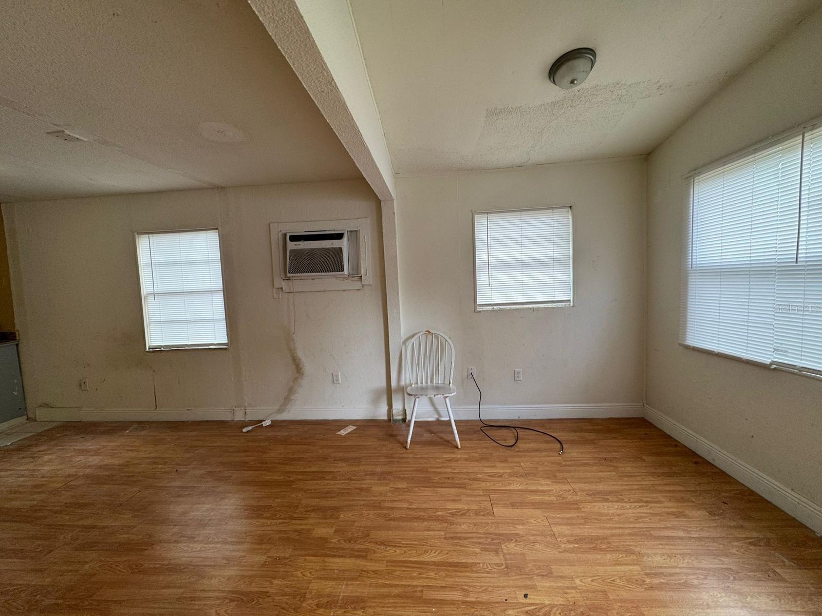 CLARKSVILLE - Residential Lease