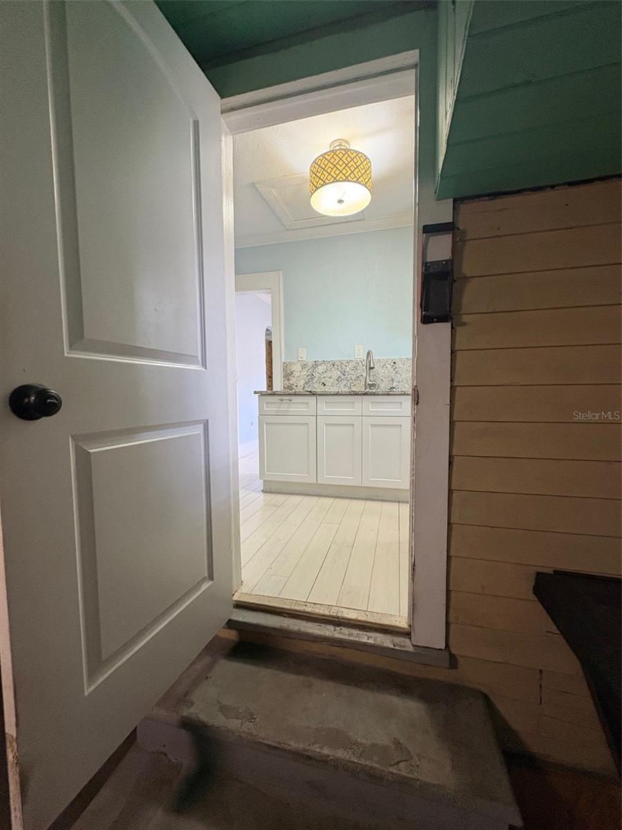 ARLINGTON HEIGHTS - Residential Lease