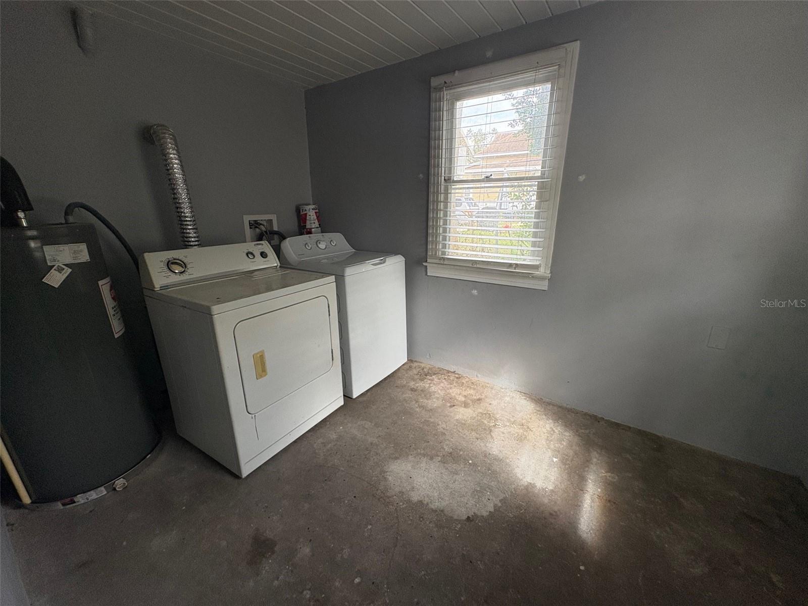 ARLINGTON HEIGHTS - Residential Lease