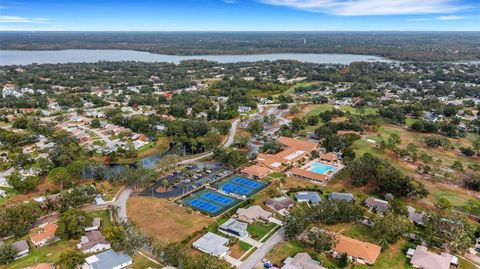 A home in PALM HARBOR