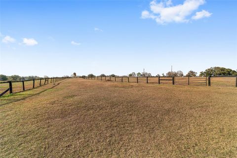 Tiny photo for 5575 NW 100th Street, Ocala, FL 34482 (MLS # OM716397)