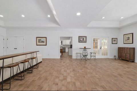 Tiny photo for 5575 NW 100th Street, Ocala, FL 34482 (MLS # OM716397)