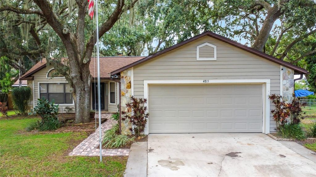 Photo of 4815 Oakwood Drive, Saint Cloud, FL 34769 (MLS # S5135581)