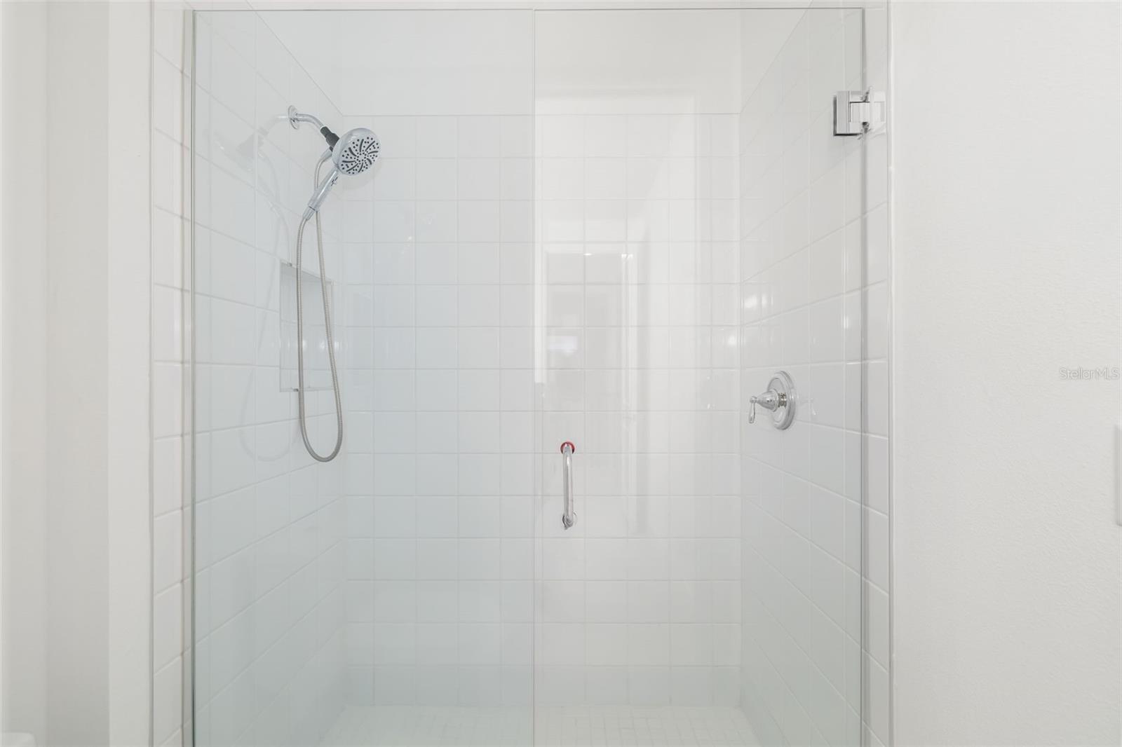 PARK EAST AT AZARIO - Residential