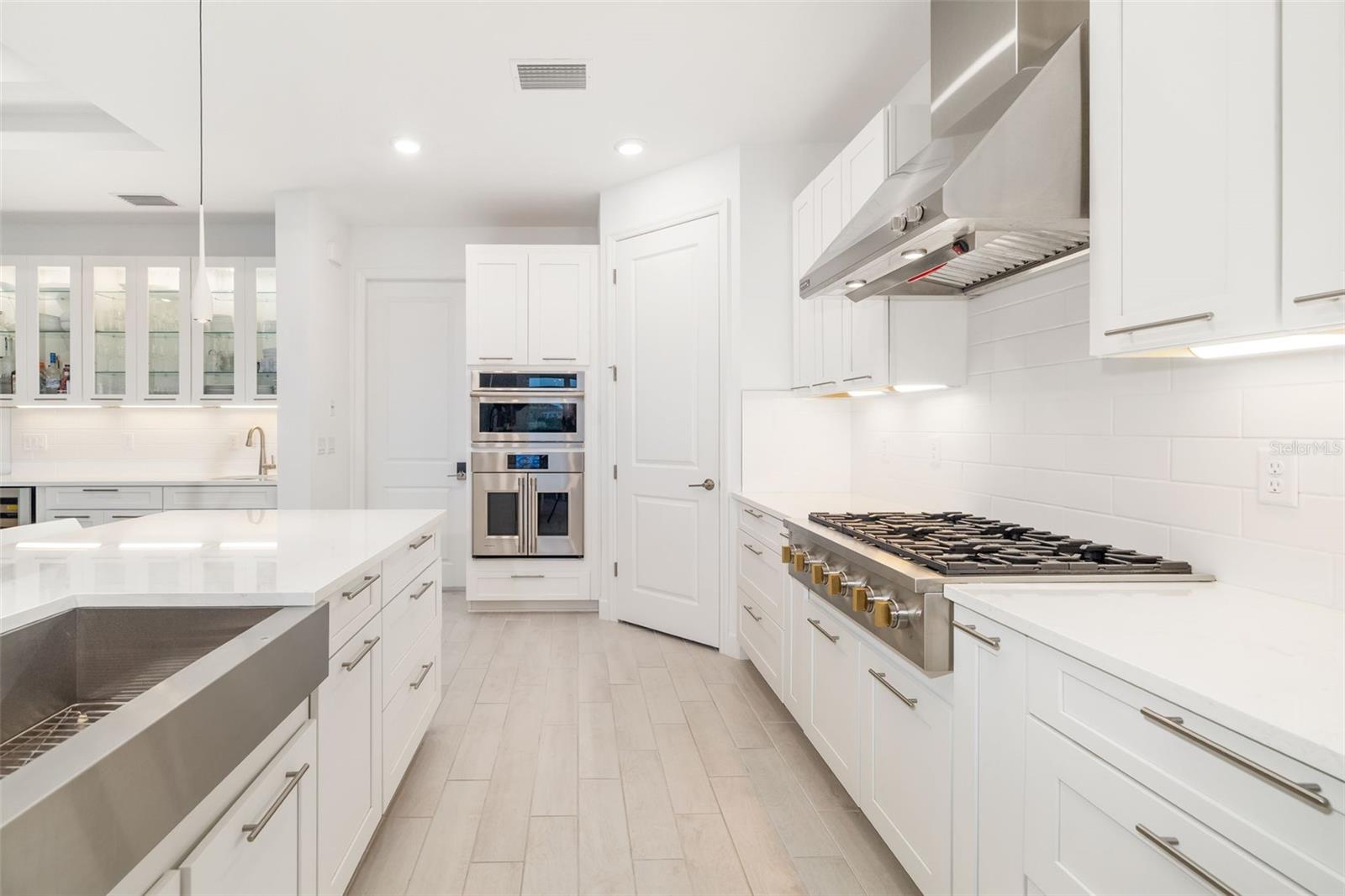 PARK EAST AT AZARIO - Residential