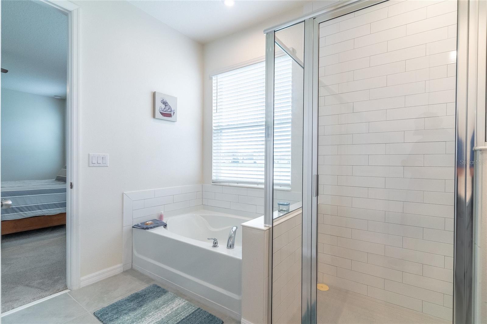 TAPESTRY PH 5 - Residential Lease