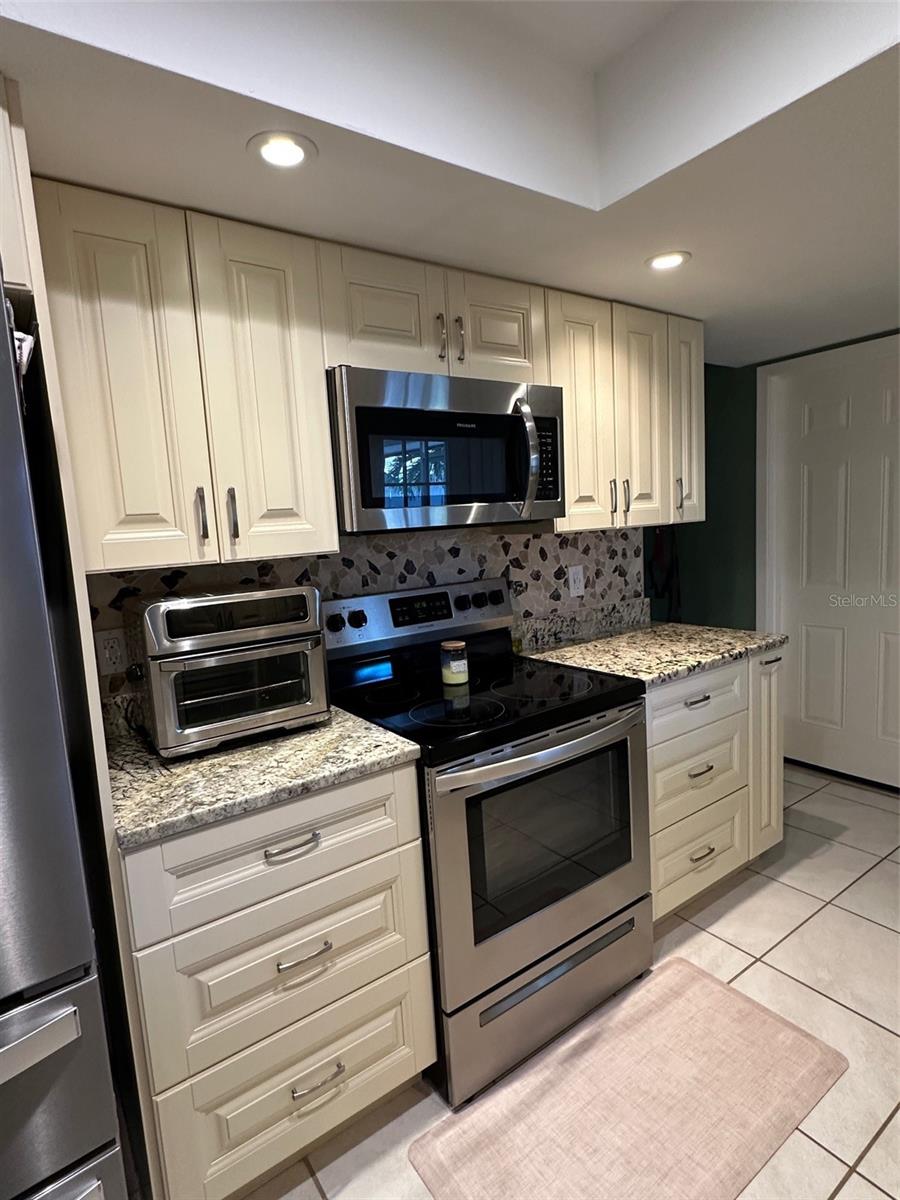 OAKBROOK WOODS 1ST ADD - Residential