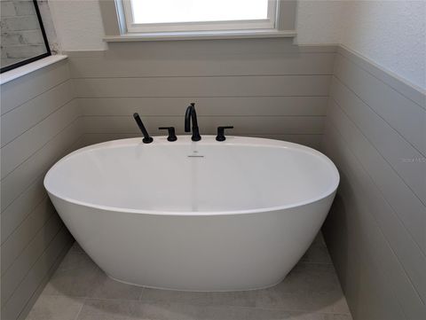 Tiny photo for 1303 NE 23rd Avenue, Ocala, FL 34470 (MLS # OM720139)