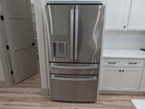 Tiny photo for 1303 NE 23rd Avenue, Ocala, FL 34470 (MLS # OM720139)