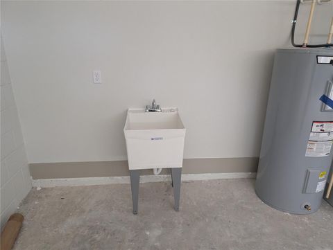 Tiny photo for 1303 NE 23rd Avenue, Ocala, FL 34470 (MLS # OM720139)