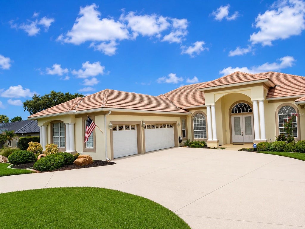 Photo of 150 Old Nichols Circle, Auburndale, FL 33823 (MLS # O6424651)