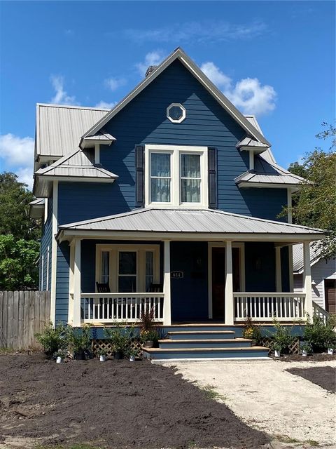 A home in DELAND