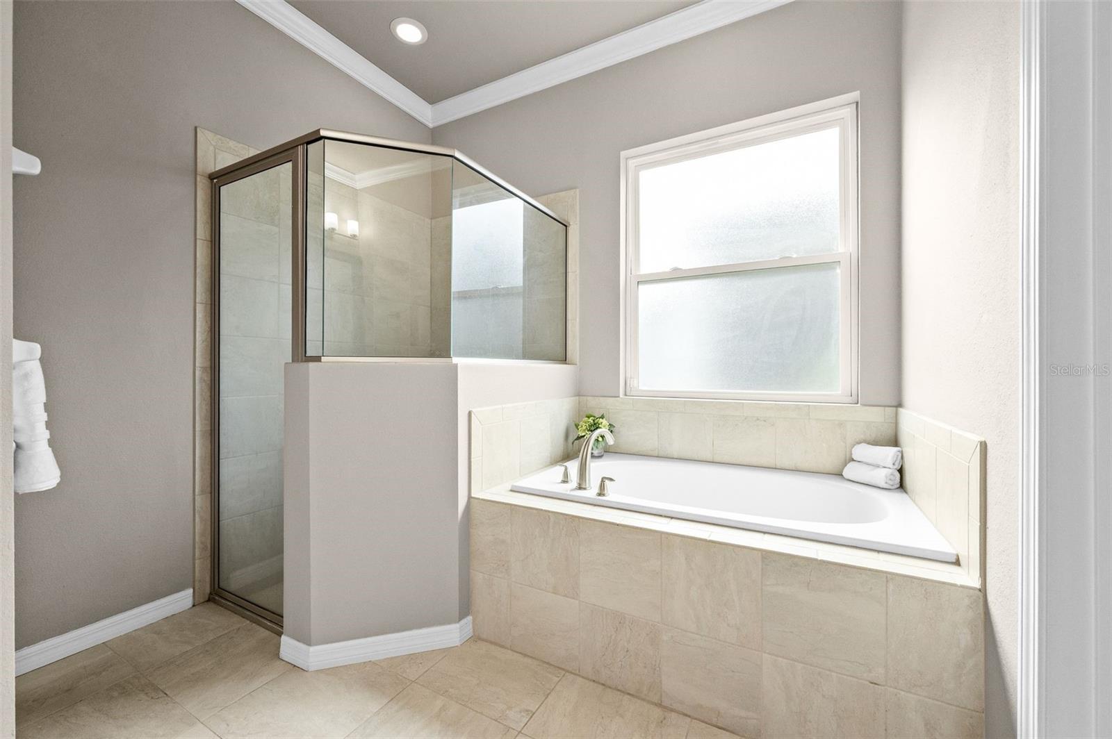 OAKMONT PH 1 UNIT 1B - Residential