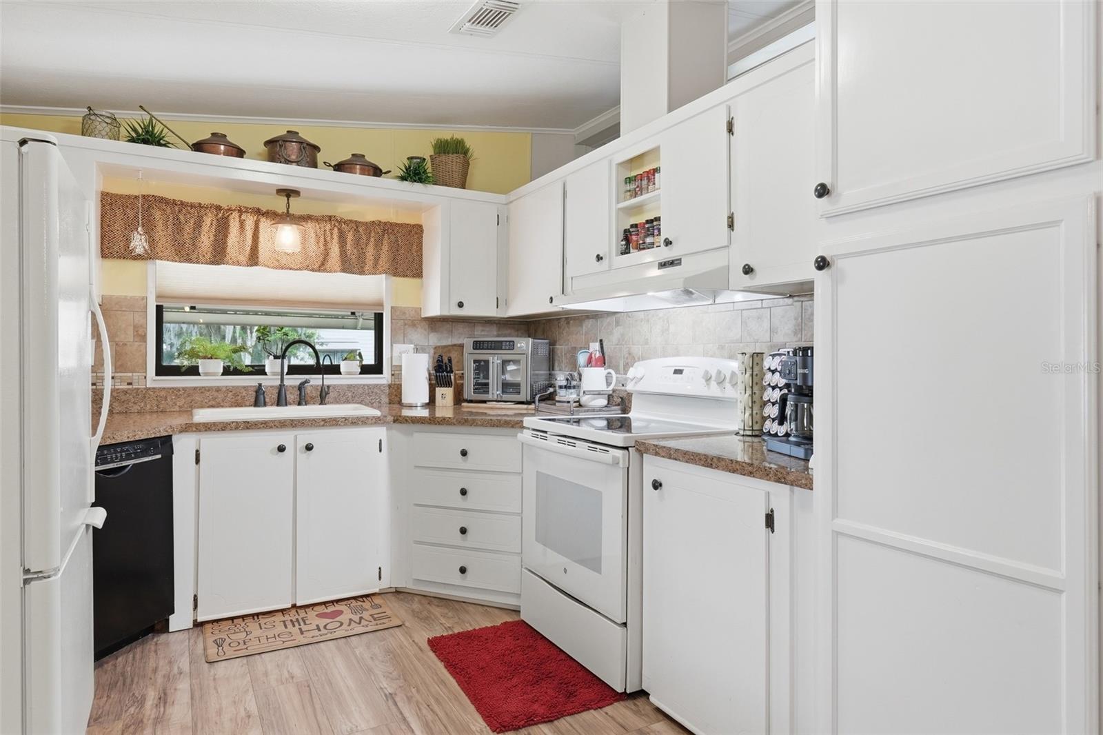 TIMBERWOODS ESTATES - Residential