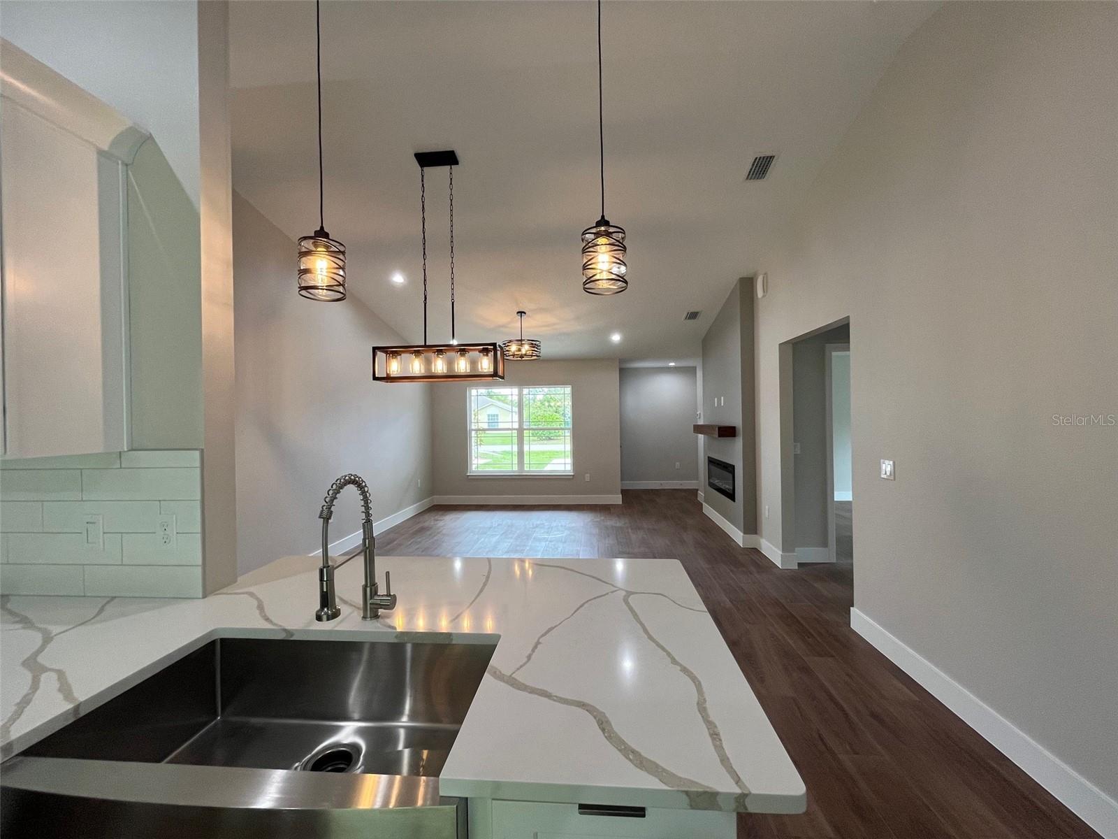 FOREST GROVE BUS CENTER - Residential Income