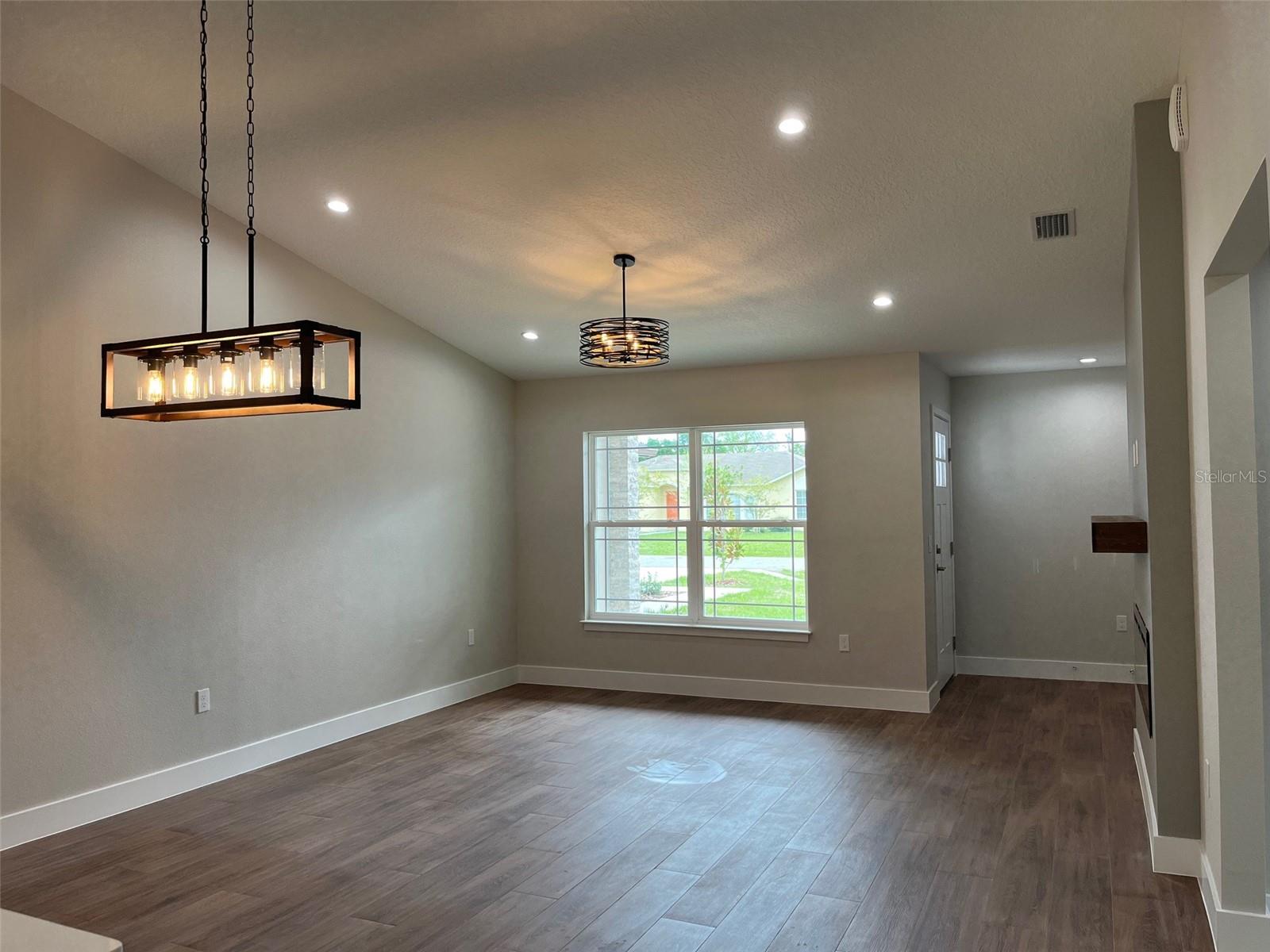 FOREST GROVE BUS CENTER - Residential Income