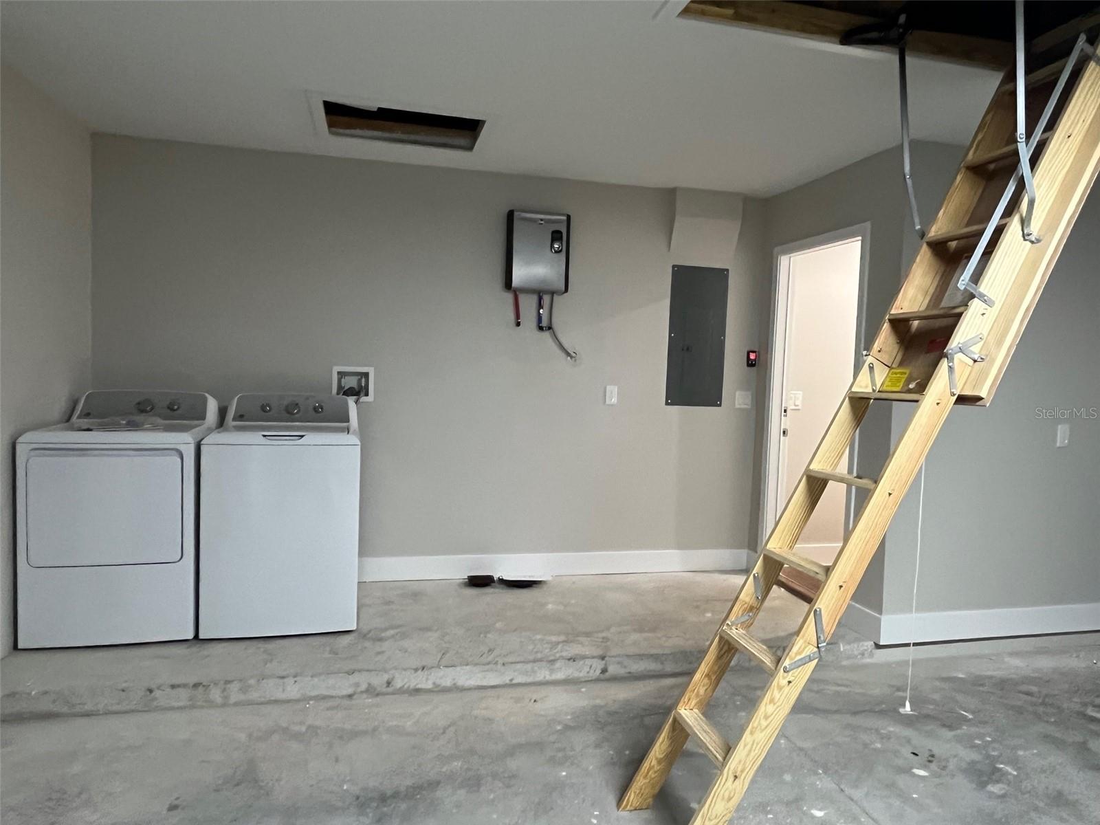 FOREST GROVE BUS CENTER - Residential Income