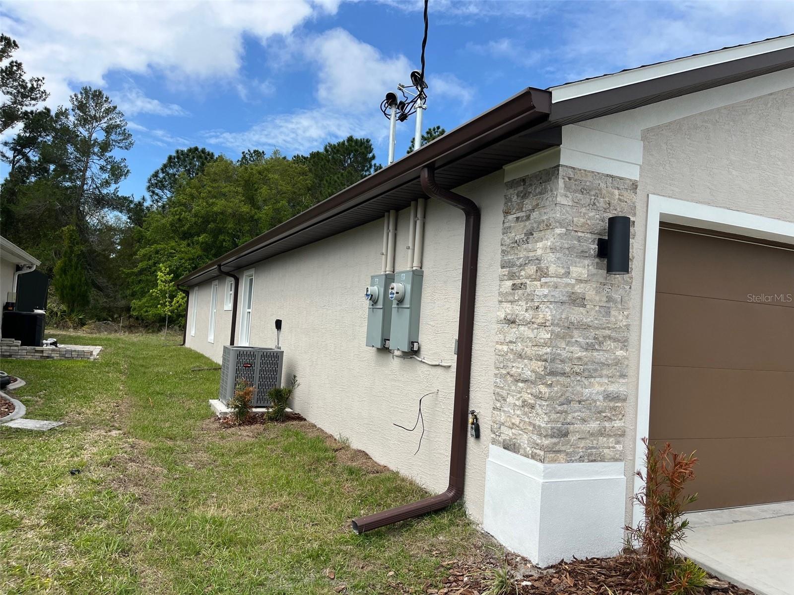 FOREST GROVE BUS CENTER - Residential Income