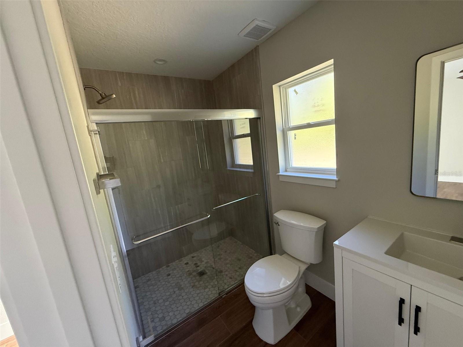 FOREST GROVE BUS CENTER - Residential Income