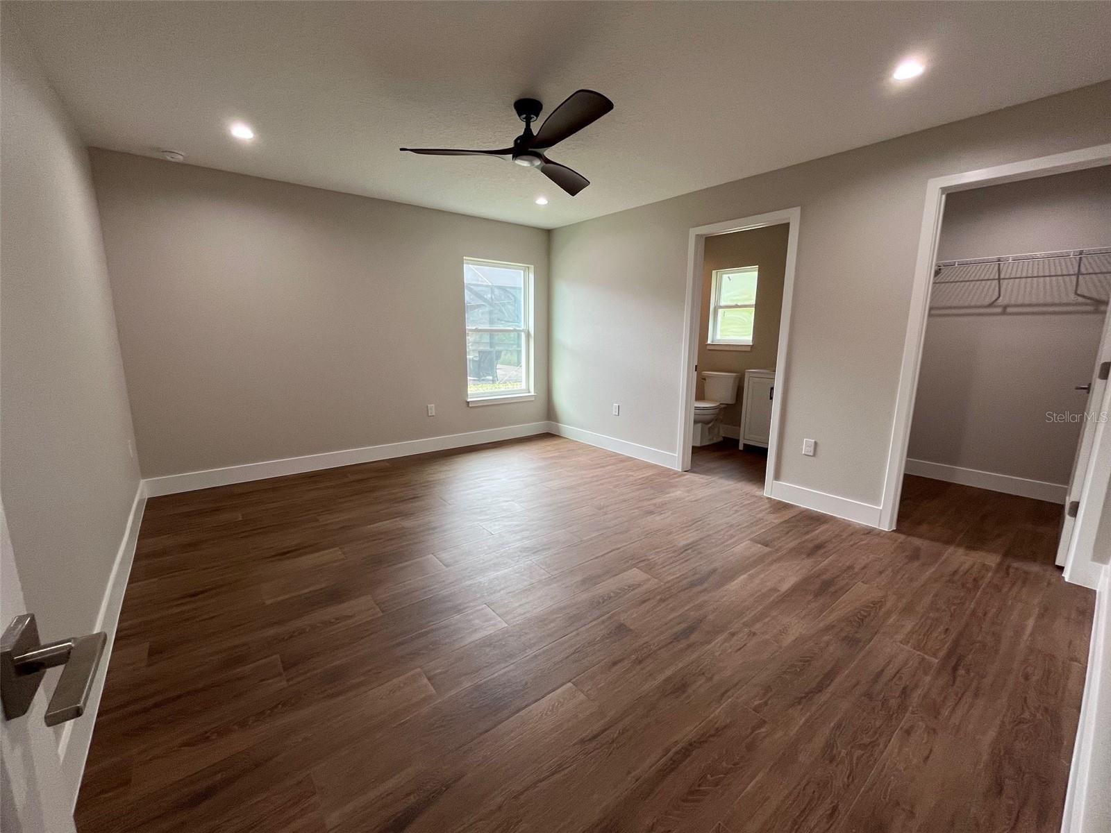 FOREST GROVE BUS CENTER - Residential Income