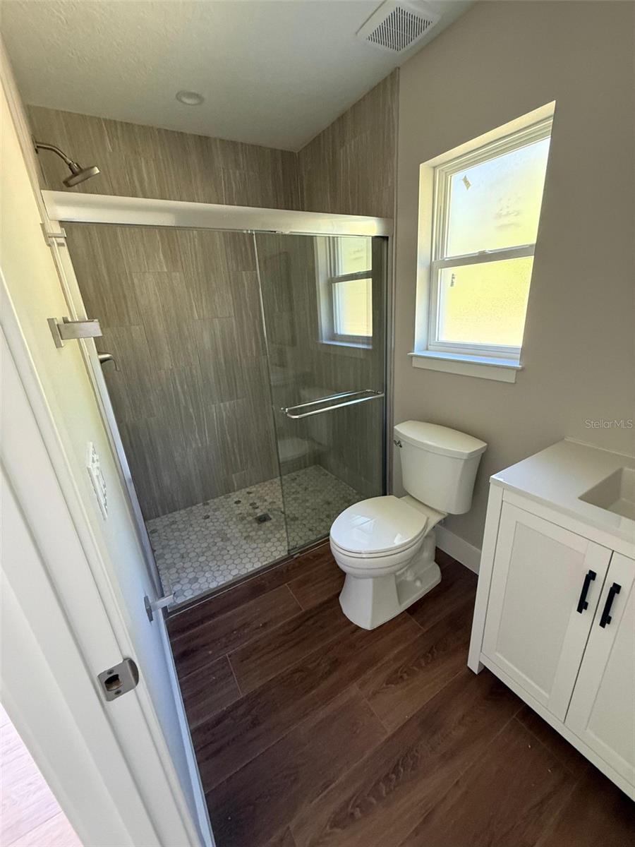 FOREST GROVE BUS CENTER - Residential Income