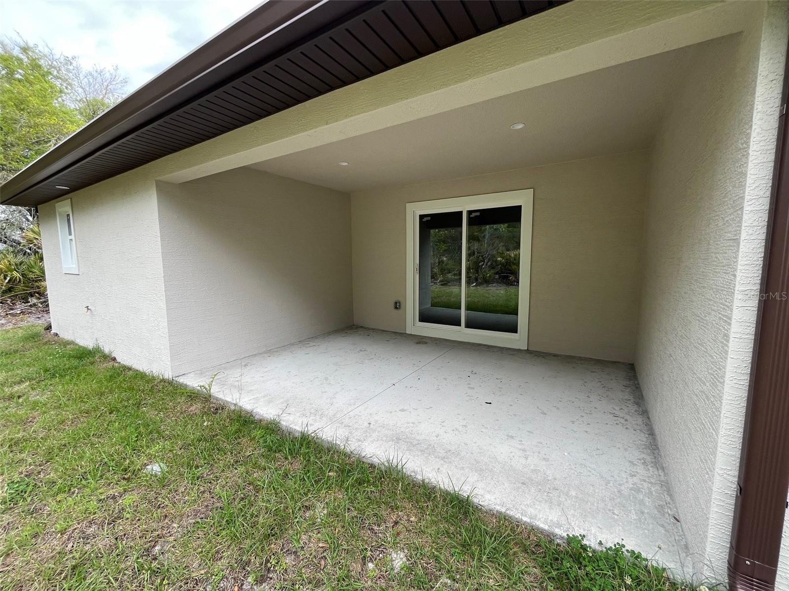 FOREST GROVE BUS CENTER - Residential Income