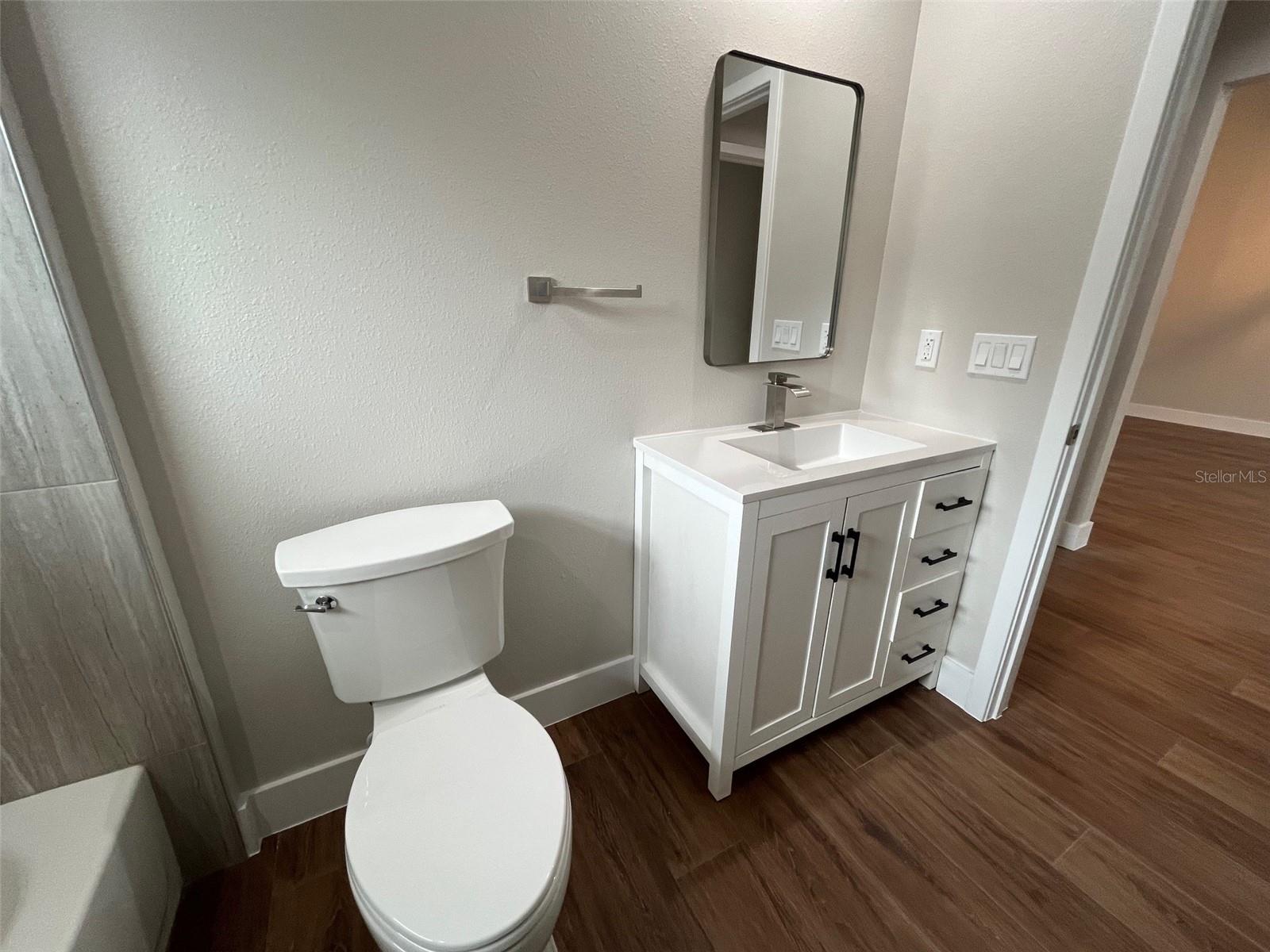 FOREST GROVE BUS CENTER - Residential Income