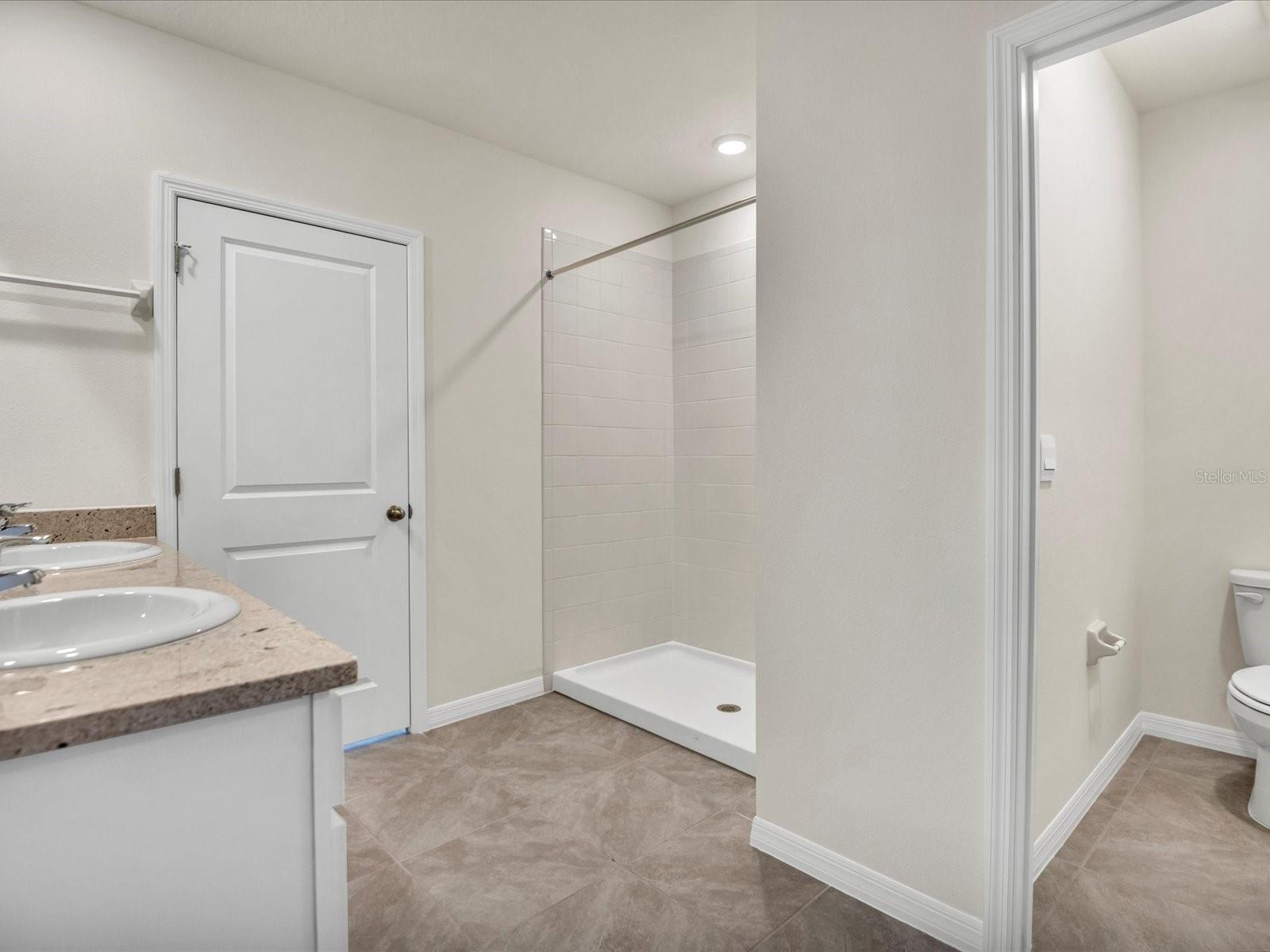 PROMENADE ESTATES PH I - Residential