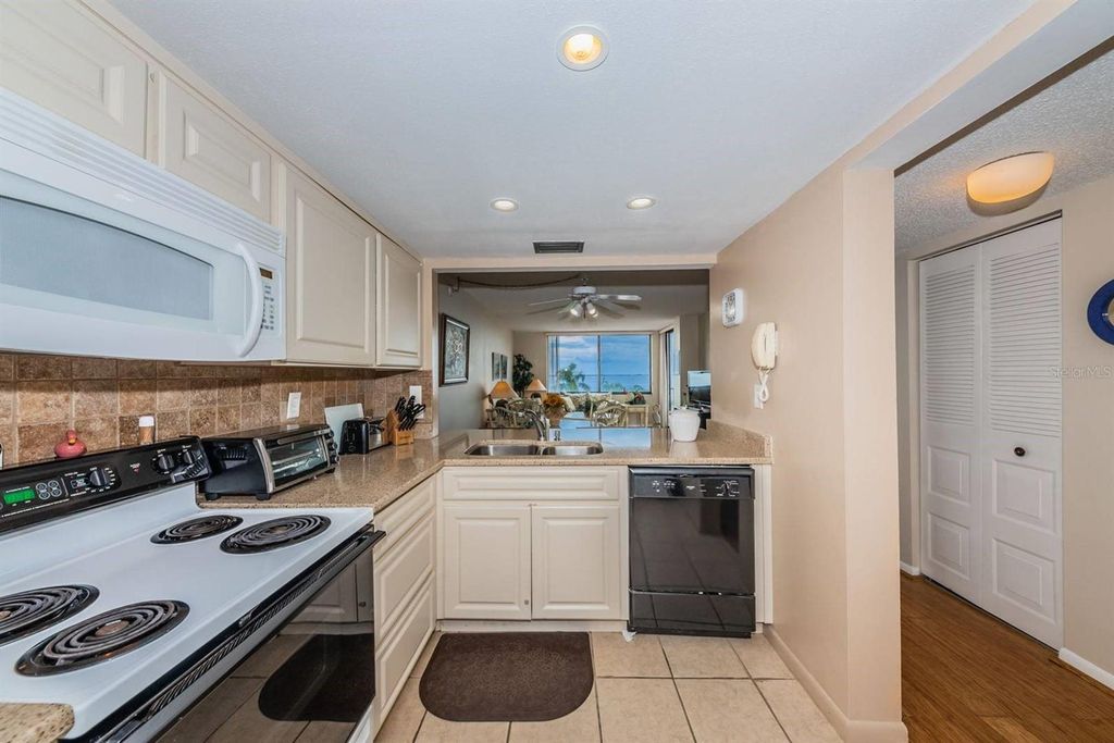 Photo of 6218 Palma Del Mar Boulevard S #401, St Petersburg, FL 33715 (MLS # TB8474779)