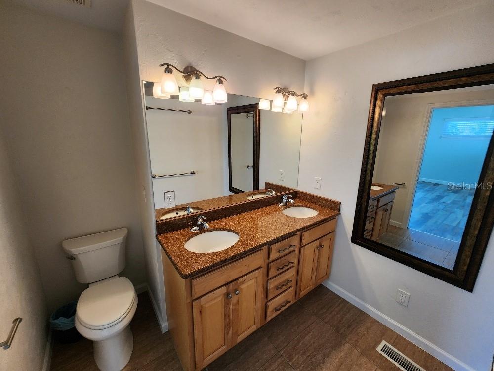 CORONADO SHORES UNIT 06 - Residential Lease