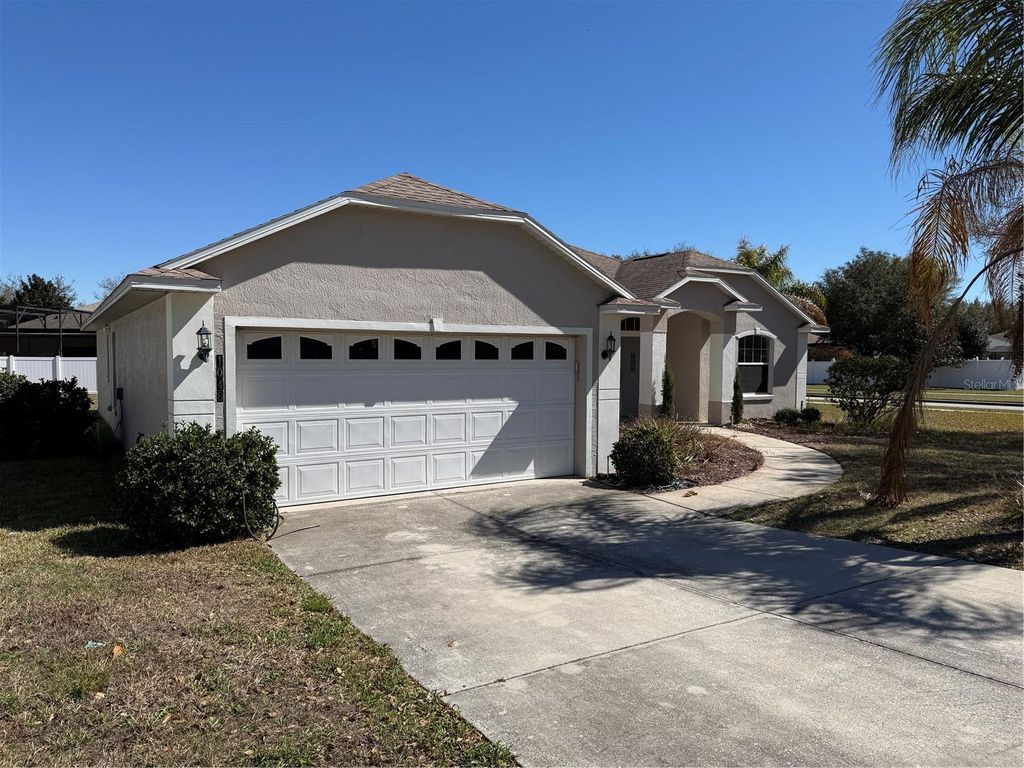Photo of 1048 Princeton Drive, Clermont, FL 34711 (MLS # G5108771)