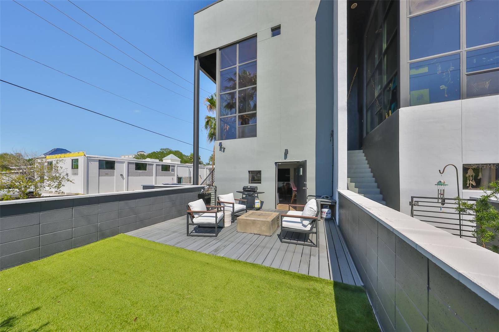 BARCELONA LOFTS - Residential