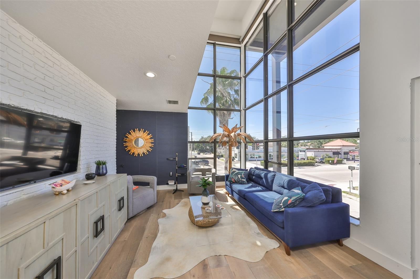 BARCELONA LOFTS - Residential