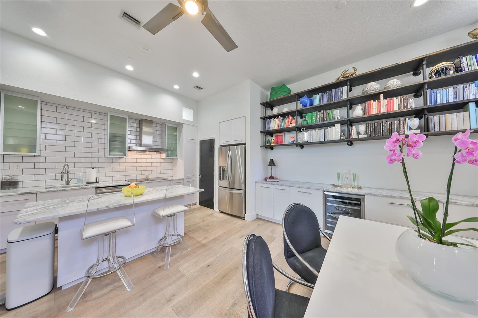 BARCELONA LOFTS - Residential