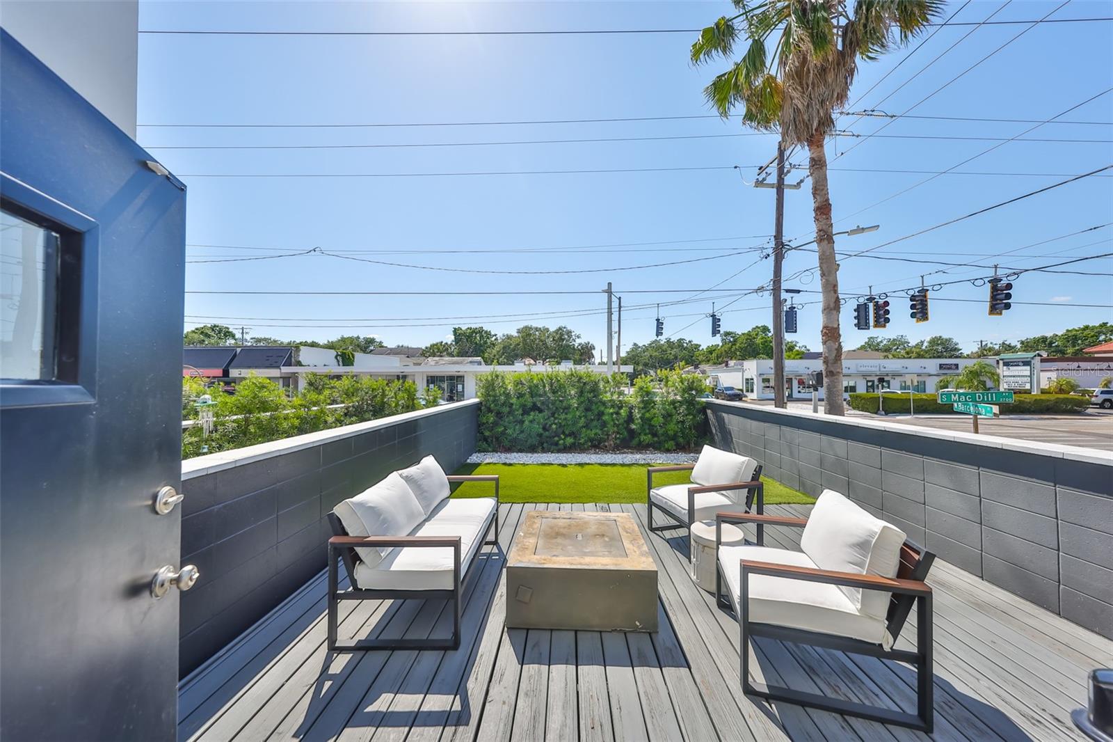 BARCELONA LOFTS - Residential