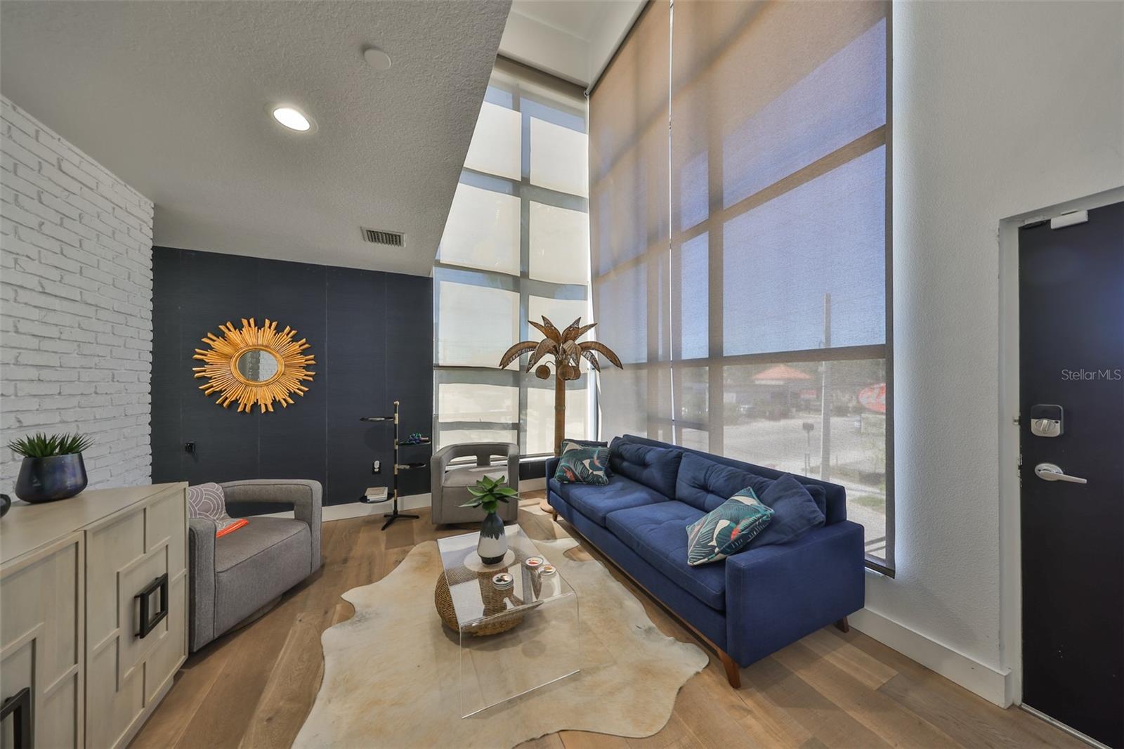 BARCELONA LOFTS - Residential