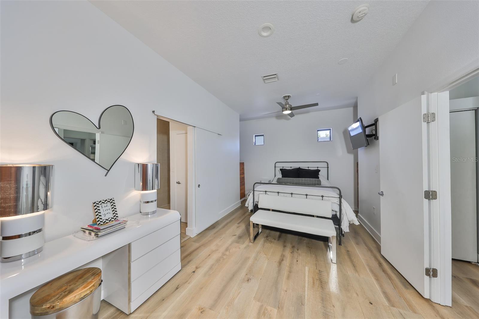 BARCELONA LOFTS - Residential