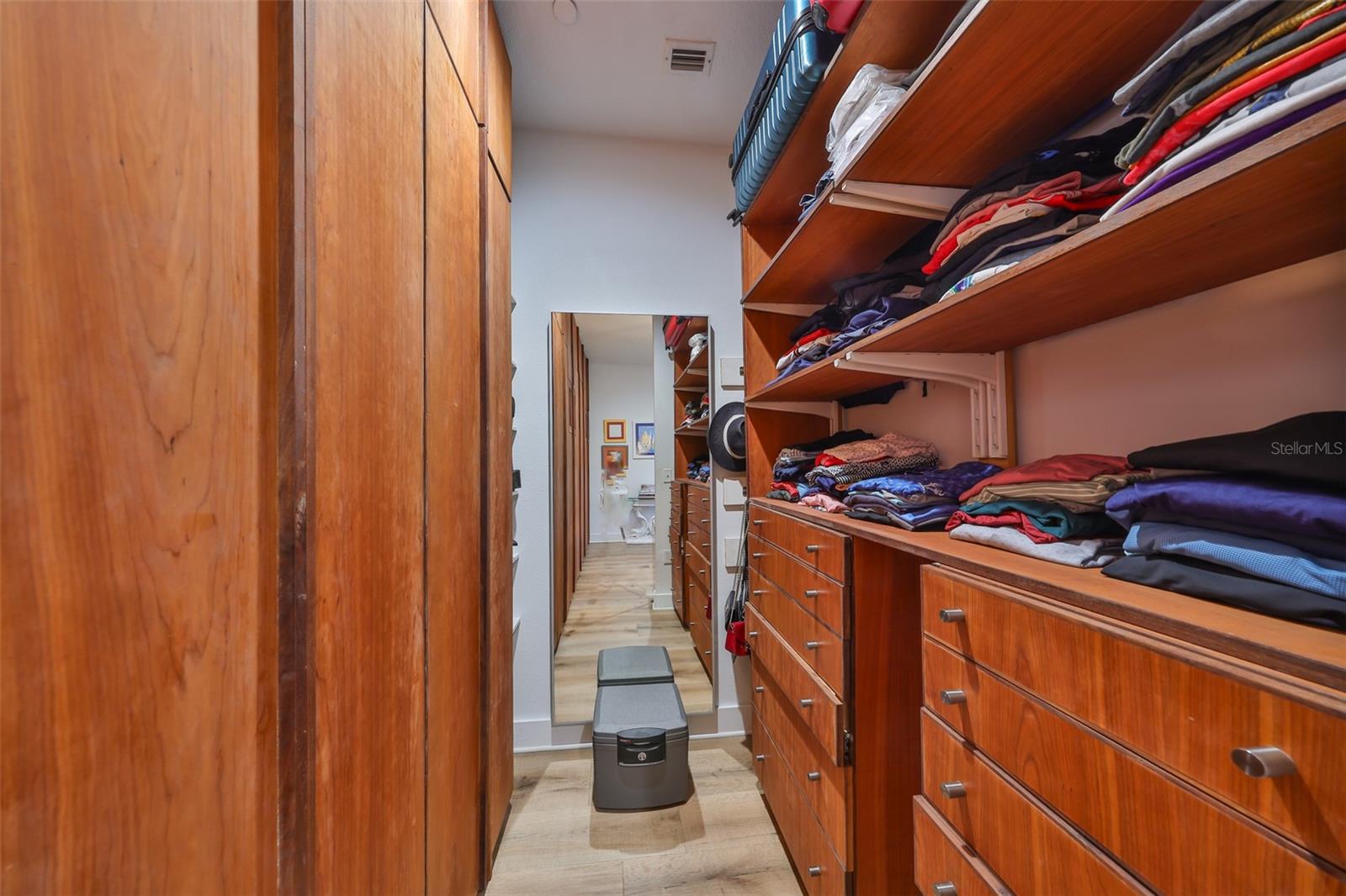 BARCELONA LOFTS - Residential