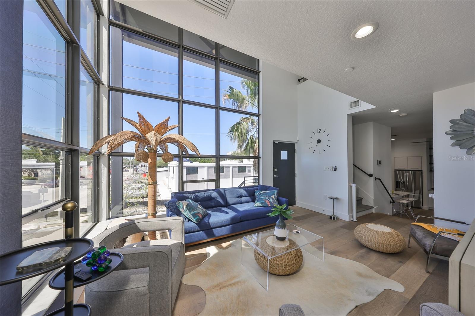 BARCELONA LOFTS - Residential