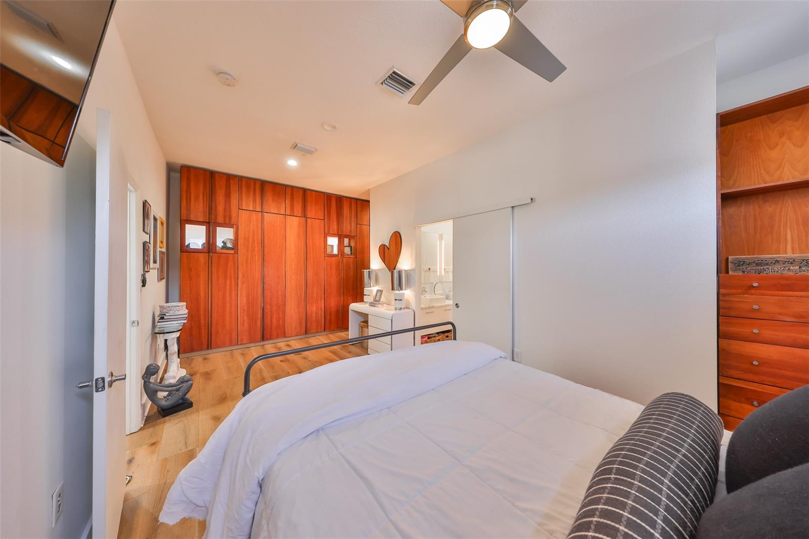 BARCELONA LOFTS - Residential