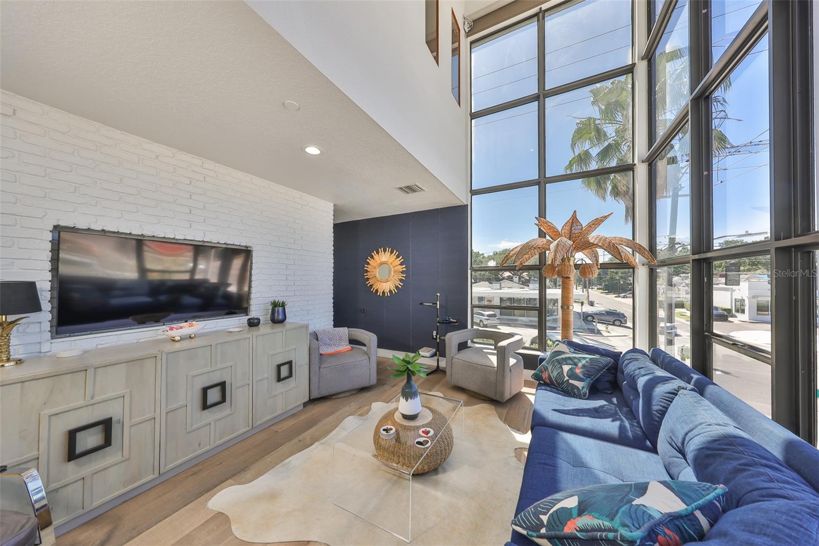 BARCELONA LOFTS - Residential