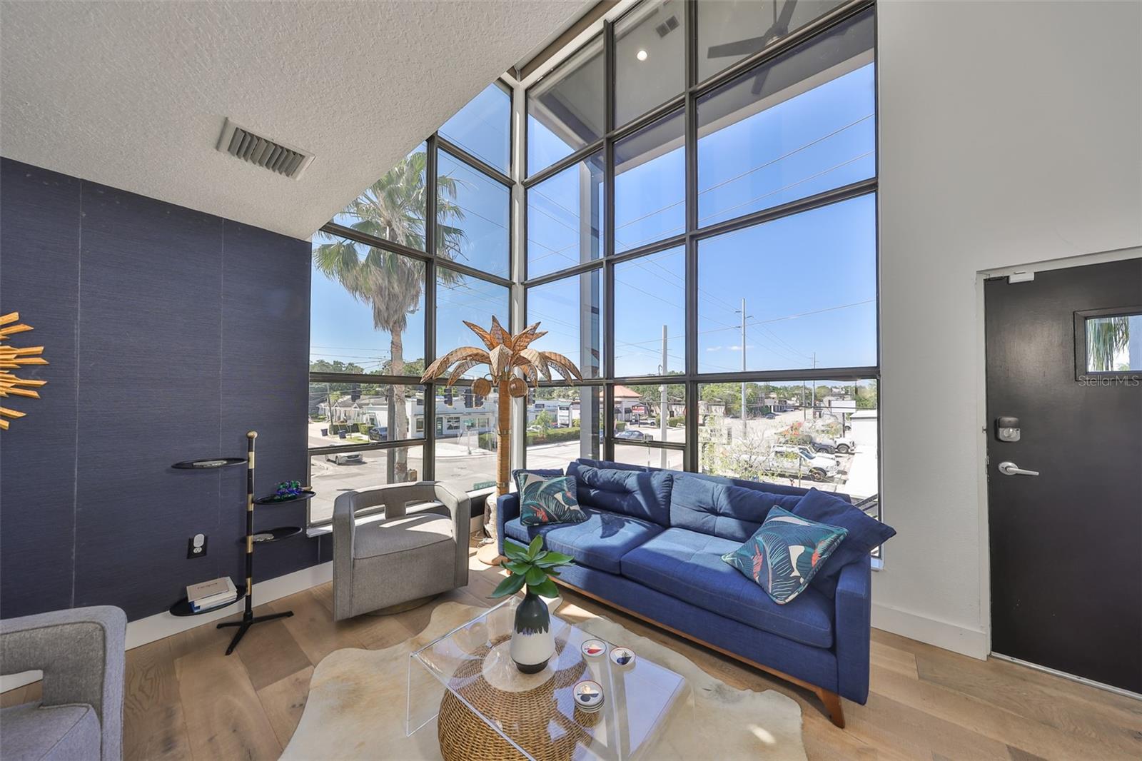 BARCELONA LOFTS - Residential