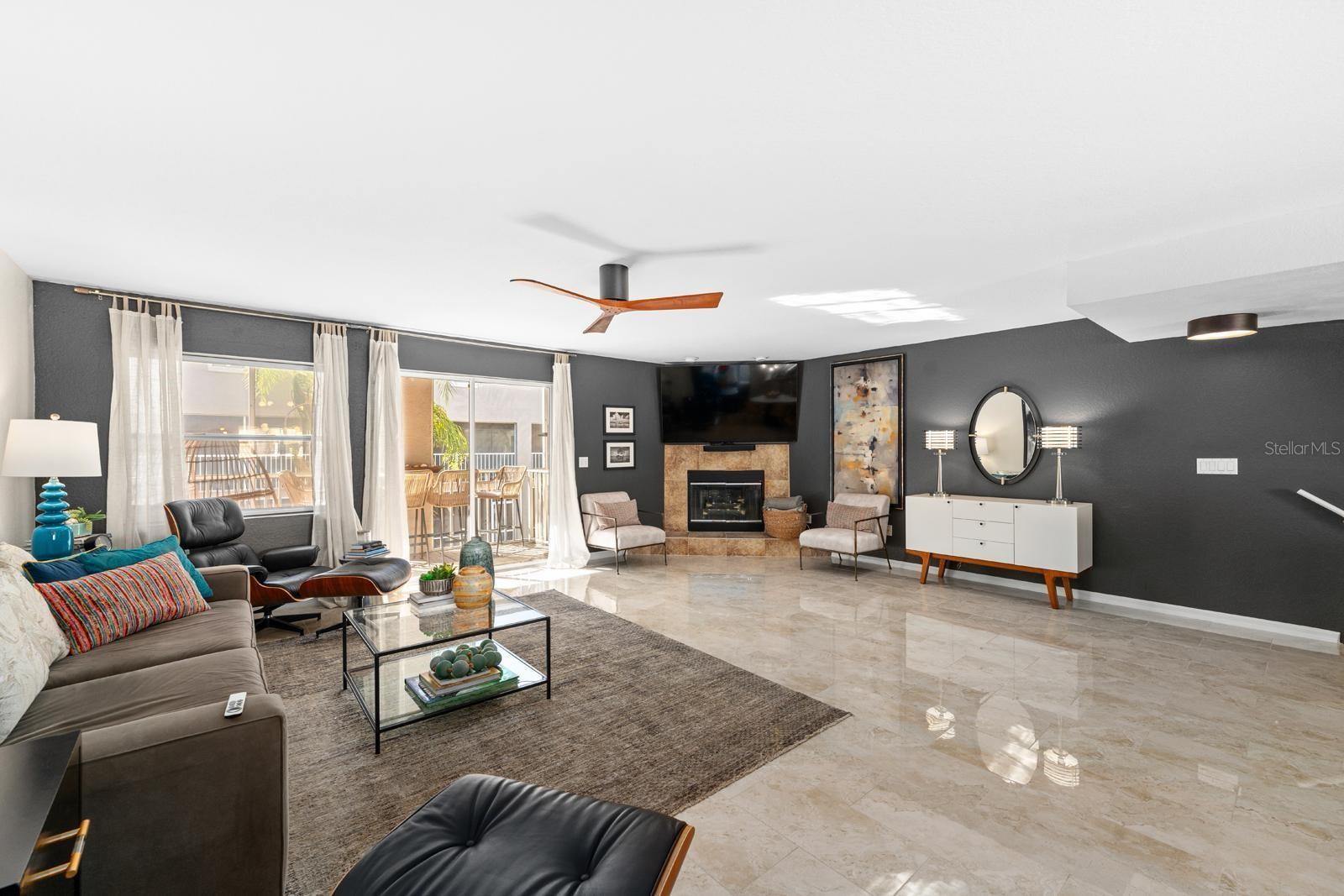 1117 PINELLAS BAYWAY S 306