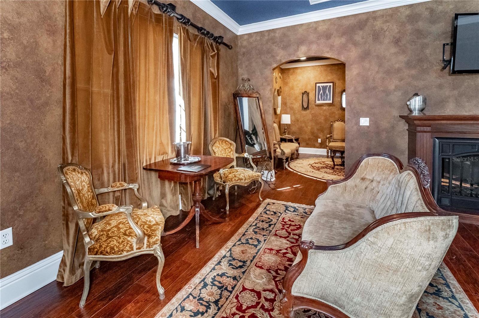 HALLAM & CO SUB - Residential