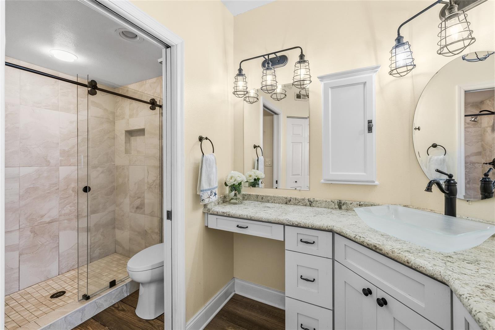 CORAL POINTE - Residential