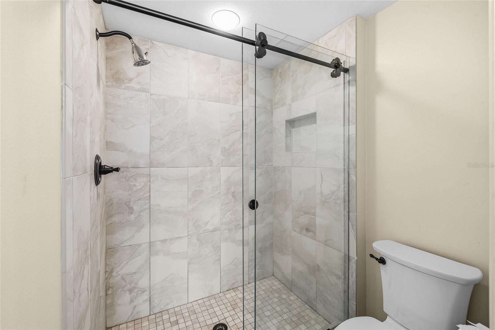 CORAL POINTE - Residential