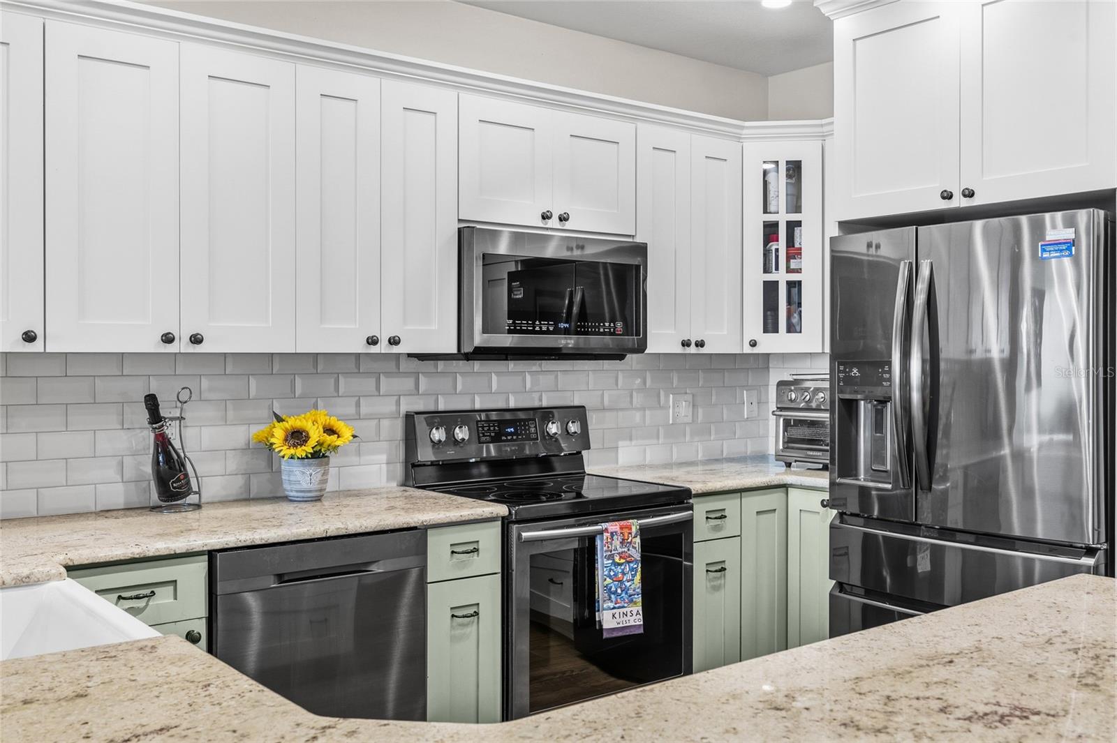 CORAL POINTE - Residential