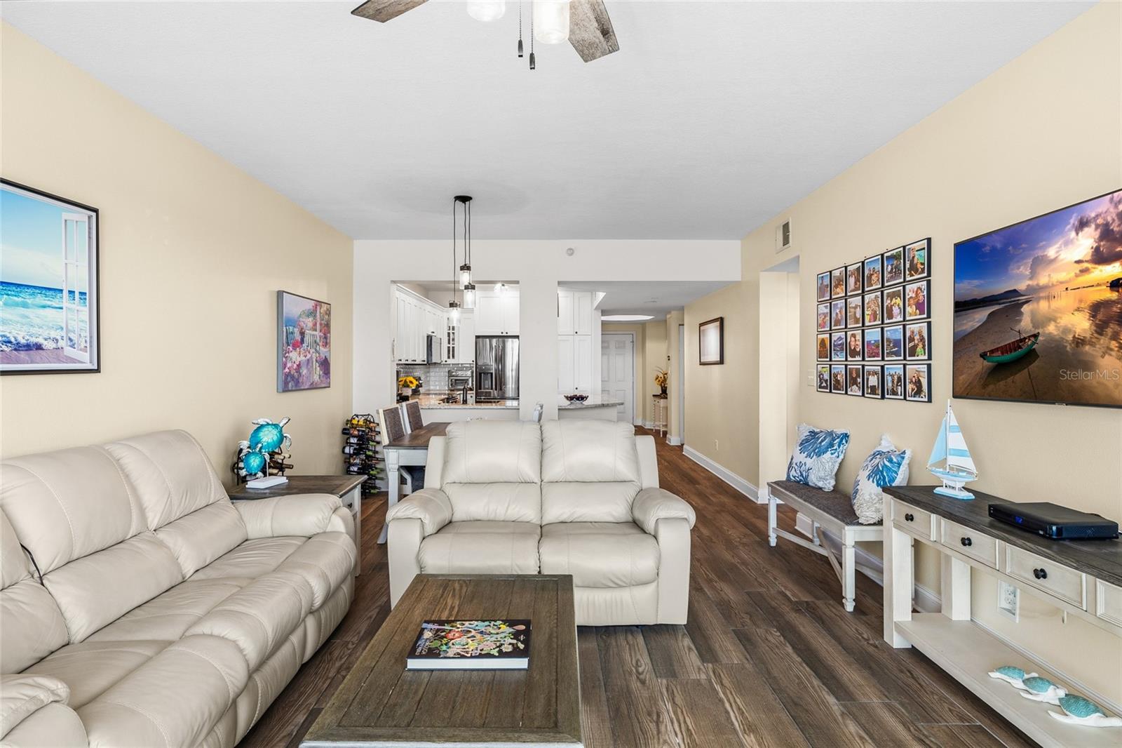 CORAL POINTE - Residential