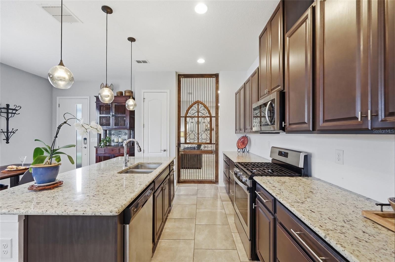 NORTHWEST LAKESIDE GROVES PH 1 - Residential